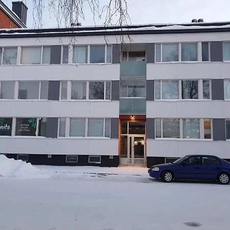 アパート Kemin Ydinkeskustassa ケミ